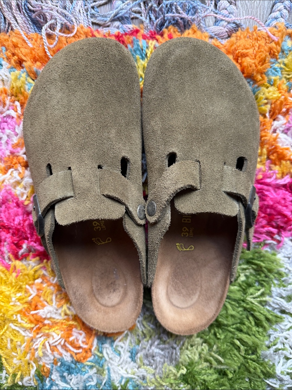 🫒 Birkenstock Boston Olive Green Suede Slip-On Clogs